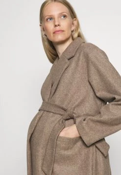 ONLY MATERNITY Donna OLMTRILLION LONG BELT COATIGAN - Cappotto Classico - Brown 11 ONLY MATERNITY Donna OLMTRILLION LONG BELT COATIGAN - Cappotto Classico - Brown -Negozio al dettaglio ONLY MATERNITY 03c1542310d4449ca4a30613843bce0e