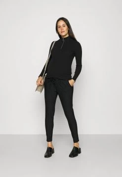 ONLY MATERNITY Donna OLMNELLY LIFE - Maglietta A Manica Lunga - Black -Negozio al dettaglio ONLY MATERNITY 051c040e06cd463ea50a1ed5491cae7b