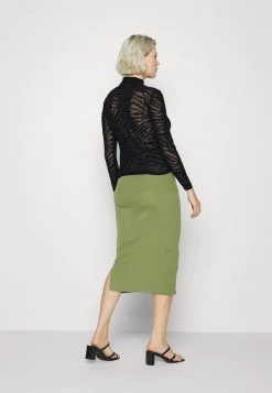 ONLY MATERNITY Donna OLMLINNA HIGHNECK BOX - Maglietta A Manica Lunga - Black -Negozio al dettaglio ONLY MATERNITY 3b0cedafe27e49cda949ba208f0d35a7