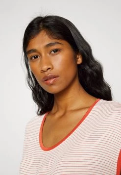 ONLY MATERNITY Donna OLMWILMA - T-shirt Con Stampa - Burnt Sienna -Negozio al dettaglio ONLY MATERNITY 5da4d4d8de56408d8cd2a843518a8e8c