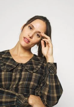 ONLY MATERNITY Donna OLMFIONA ABOVE CALF DRESS - Vestito Estivo - Chinchilla -Negozio al dettaglio ONLY MATERNITY 6d1d6e7c3dad4f20984c255e58029bd7