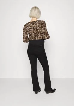ONLY MATERNITY Donna OLMHELLA LIFE RETRO - Jeans A Zampa - Black -Negozio al dettaglio ONLY MATERNITY 7cde8580fa30413e99058c86d8c324ad