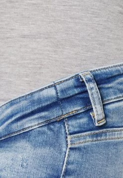 ONLY MATERNITY Donna OLMBLUSH LIFE RAW ANCLE - Jeans Skinny Fit - Light Blue Denim -Negozio al dettaglio ONLY MATERNITY 80bf7bfa96d941f682addd50d8bdbc03