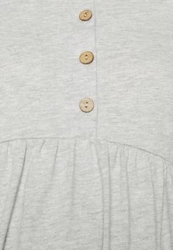 ONLY MATERNITY Donna OLMLILLI BABYDOLL DRESS - Vestito Di Maglina - Light Grey Melange -Negozio al dettaglio ONLY MATERNITY 8147bb1a1844418883de202ca78a2622