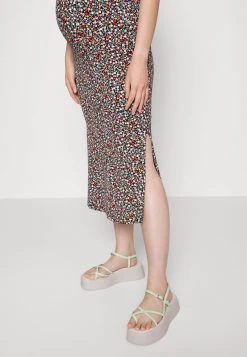 ONLY MATERNITY Donna OLMCAROLA SLIT DRESS - Vestito Di Maglina - Black -Negozio al dettaglio ONLY MATERNITY 81bf9c3bbc6c4f628e08b882ea034c83