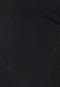 ONLY MATERNITY Donna OLMWILMAS 2 PACK - T-shirt Basic - Black -Negozio al dettaglio ONLY MATERNITY 87cc2a550b5f4b02a5ed1757754bf2a2