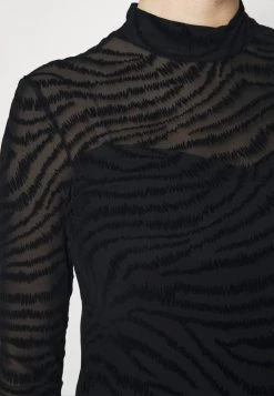 ONLY MATERNITY Donna OLMLINNA HIGHNECK BOX - Maglietta A Manica Lunga - Black -Negozio al dettaglio ONLY MATERNITY 8868596ce1ff41958754c82d07d93a91