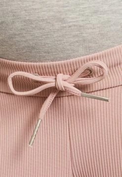 ONLY MATERNITY Donna OLMPOPTRASH SALLY EASY - Pantaloni - Rose 7 ONLY MATERNITY Donna OLMPOPTRASH SALLY EASY - Pantaloni - Rose -Negozio al dettaglio ONLY MATERNITY a7143b58a94c4f4eaf03dfe1f8bff5ee