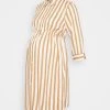 ONLY MATERNITY Donna OLMTAMARI SHIRT DRESS - Abito A Camicia - Cloud Dancer -Negozio al dettaglio ONLY MATERNITY b9d3d5d2476e454d888a0d4900ac8d32