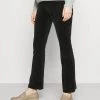 ONLY MATERNITY Donna OLMLAYA SWEET FLARED PANT - Pantaloni - Black -Negozio al dettaglio ONLY MATERNITY c27b4b3a33cc40b8bba4685af21678b6