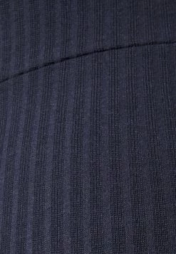 ONLY MATERNITY Donna OLMNELLA SQUARE NECK DRESS - Abito In Maglia - Evening Blue -Negozio al dettaglio ONLY MATERNITY e06d801cd4ee42ae9da0d5833e830dd7