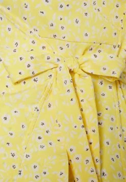 ONLY MATERNITY Donna OLMOLIVIA WRAP DRESS - Vestito Di Maglina - Cream Gold -Negozio al dettaglio ONLY MATERNITY fdfa647255e0490db13cf979489718bb